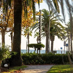 apartamento-3-ambientes-salou-primera-linea-de-mar.catalonia-hotels.com/